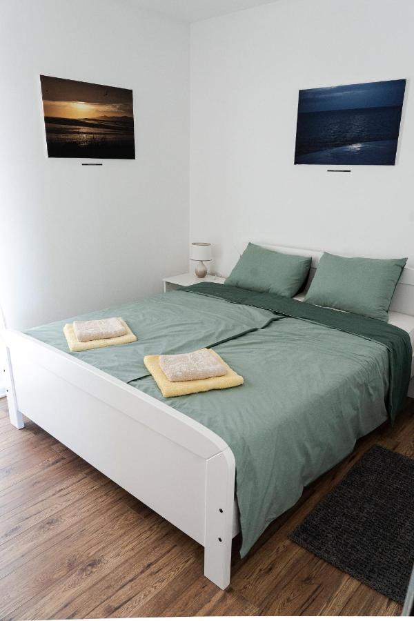 Station 22 - Brand New Apartment With A Terrace And Private Parking Vir Luaran gambar
