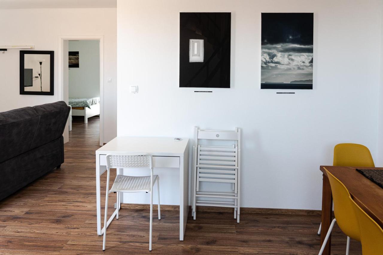 Station 22 - Brand New Apartment With A Terrace And Private Parking Vir Luaran gambar